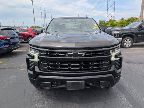Used 2023 Chevrolet Silverado 1500 RST w/ Z71 Off-Road Package AWD/4WD image 2