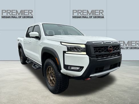 New 2025 Nissan Frontier PRO-4X image 3
