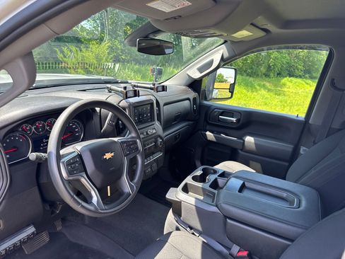 Used 2022 Chevrolet Silverado 2500 Custom w/ Gooseneck/5TH Wheel Package AWD/4WD image 13