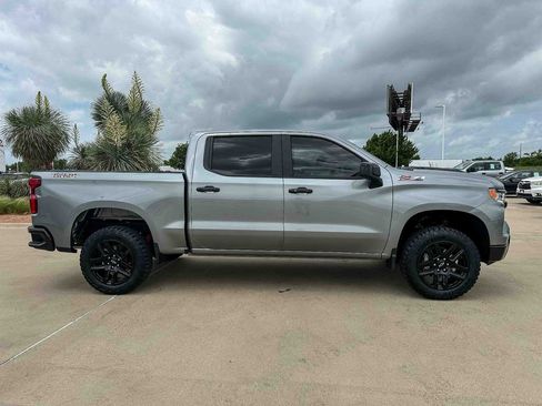 Used 2025 Chevrolet Silverado 1500 LT Trail Boss w/ Convenience Package II image 2