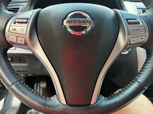 Used 2014 Nissan Altima 2.5 SV FWD image 9
