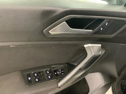 Used 2019 Volkswagen Tiguan S FWD image 26