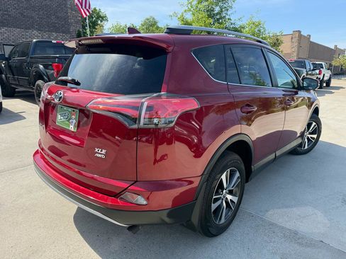 Used 2018 Toyota RAV4 XLE w/ Plus Extra Value Package AWD/4WD image 3
