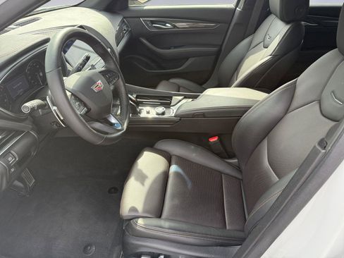 Used 2023 Cadillac CT5 Sport w/ Climate Package image 15