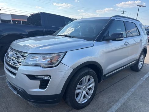 Used 2018 Ford Explorer XLT w/ Equipment Group 201A image 1