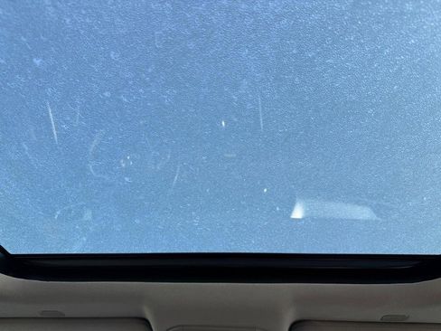 Used 2023 Toyota Highlander Platinum image 14