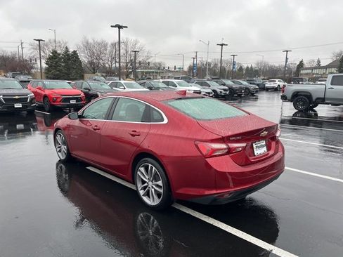 Used 2024 Chevrolet Malibu LT image 3