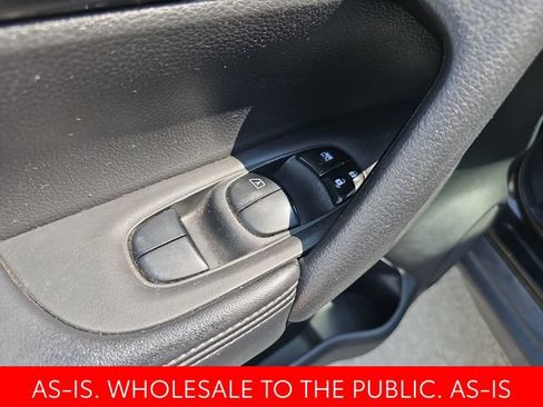 Used 2017 Nissan Rogue SV AWD/4WD image 12