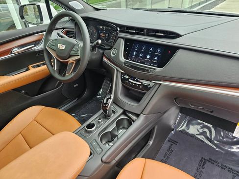 New 2026 Cadillac XT5 Premium Luxury w/ Driver Assist Package FWD image 10