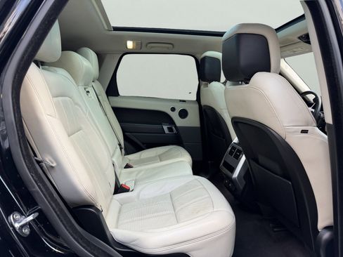 Used 2020 Land Rover Range Rover Sport HSE image 39