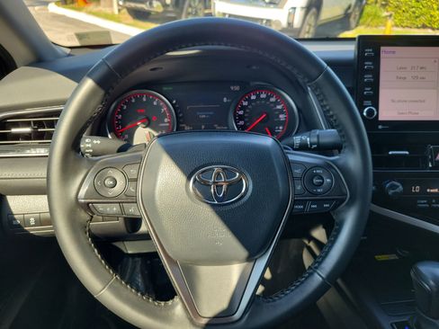 Used 2023 Toyota Camry XSE FWD image 16