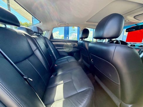 Used 2014 Nissan Altima 2.5 SL w/ Technology Package FWD image 22