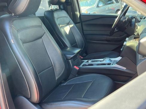 Certified 2020 Ford Explorer Limited image 8