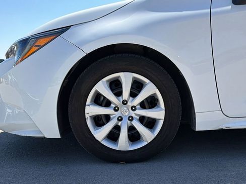 Used 2024 Toyota Corolla LE image 9