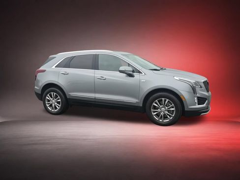 Certified 2023 Cadillac XT5 Premium Luxury w/ LPO, Floor Liner Package FWD image 9