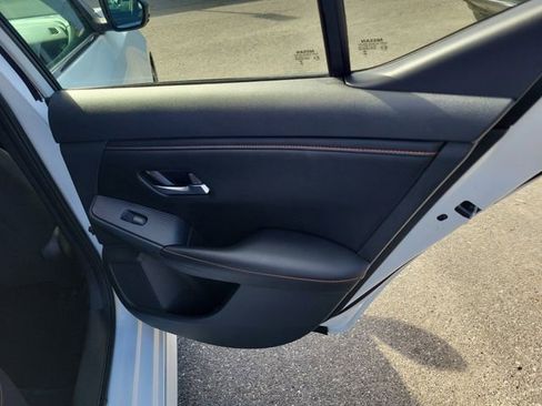 Used 2023 Nissan Sentra SR w/ Midnight Edition Package image 31