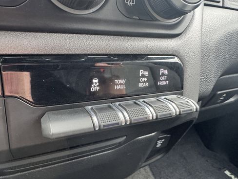 Used 2022 RAM 1500 Big Horn AWD/4WD image 29