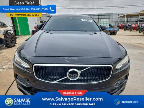 Used 2018 Volvo S90 T5 Momentum w/ Convenience Package image 7