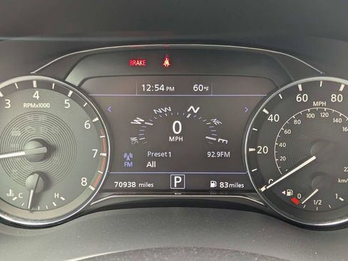 Used 2021 INFINITI QX80 Sensory w/ All-Season Package image 27