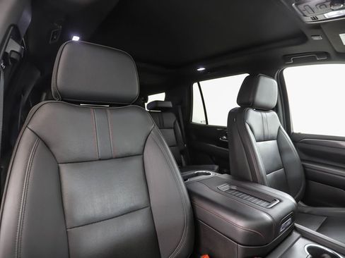 Used 2022 Chevrolet Tahoe RST w/ Sport Performance Package image 35