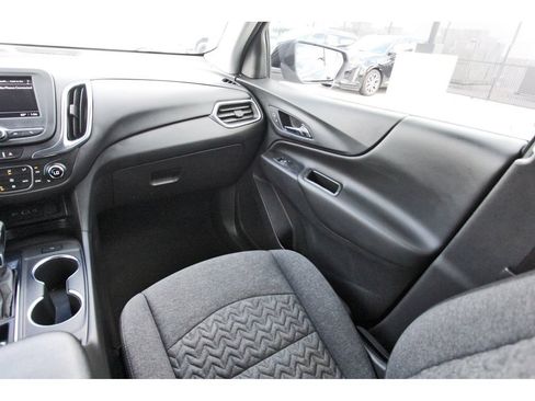 Used 2022 Chevrolet Equinox LT FWD image 10