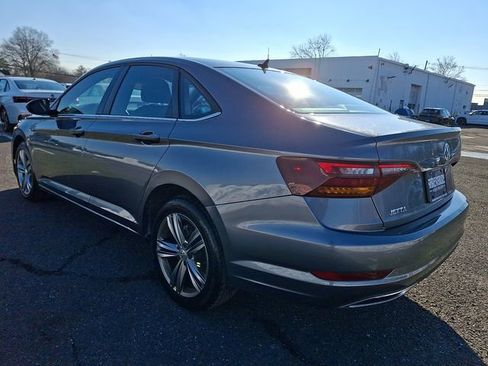 Used 2019 Volkswagen Jetta R-Line image 4