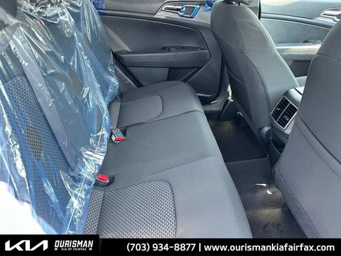 New 2025 Kia Sportage LX image 23