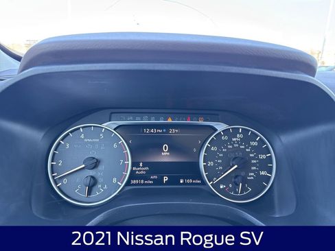 Used 2021 Nissan Rogue SV image 18
