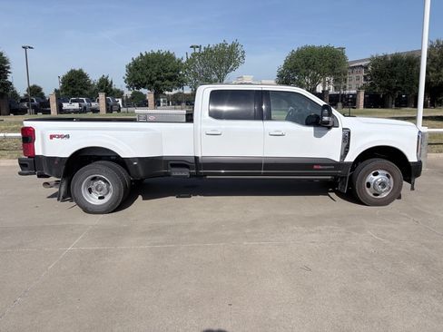 Used 2025 Ford F350 King Ranch w/ FX4 Off-Road Package AWD/4WD image 3