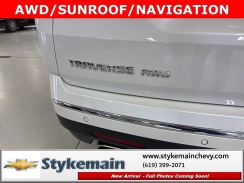 Used 2023 Chevrolet Traverse High Country w/ LPO, Floor Liner Package image 9