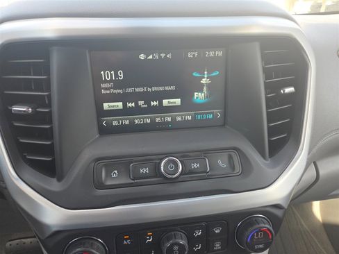 Used 2019 GMC Acadia SLE image 8