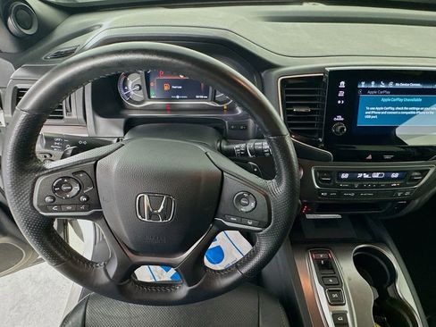Used 2023 Honda Passport EX-L image 11