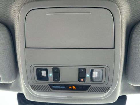 Used 2022 Ford Explorer XLT w/ Equipment Group 202A image 30