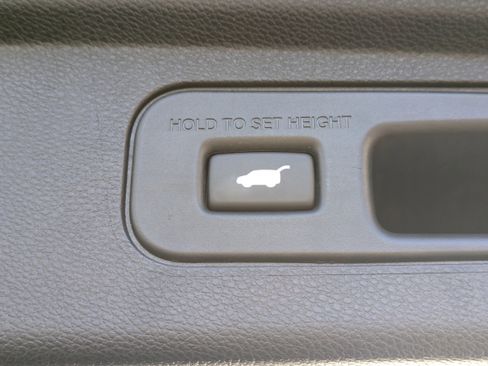 Certified 2025 Honda Odyssey Touring image 17