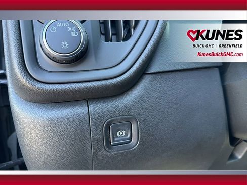 Used 2024 GMC Sierra 1500 AT4 w/ Technology Package image 19