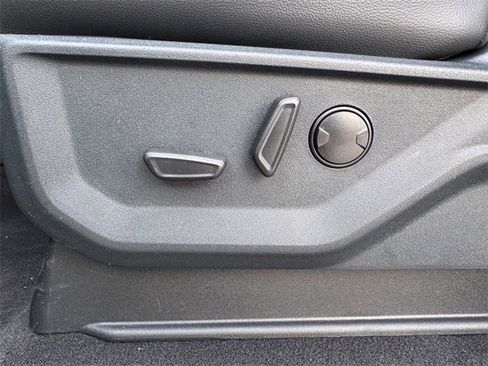 New 2025 Ford F150 Lariat w/ Equipment Group 501A Mid image 16