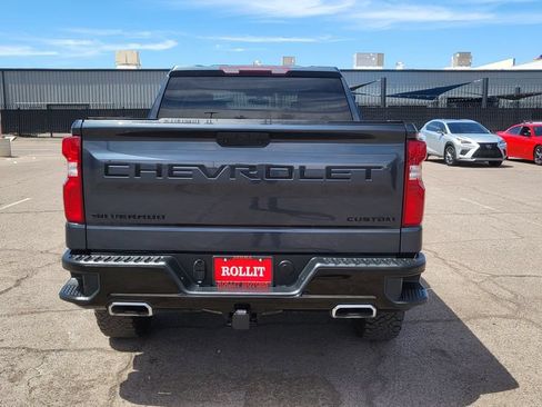 Used 2021 Chevrolet Silverado 1500 Custom Trail Boss w/ LPO, Dark Essentials Package AWD/4WD image 10