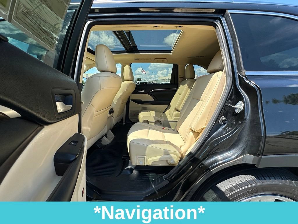Used 2015 Toyota Highlander Limited Platinum AWD/4WD image 28