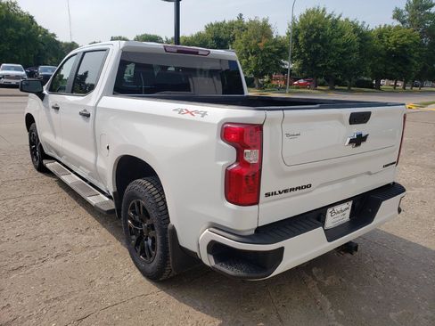 Used 2022 Chevrolet Silverado 1500 Custom w/ LPO, Dark Essentials Package AWD/4WD image 3