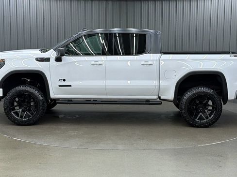 Used 2026 GMC Sierra 1500 Elevation AWD/4WD image 2