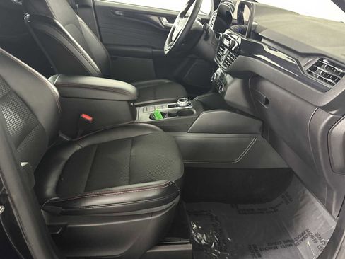 Used 2025 Ford Escape ST-Line AWD/4WD image 15