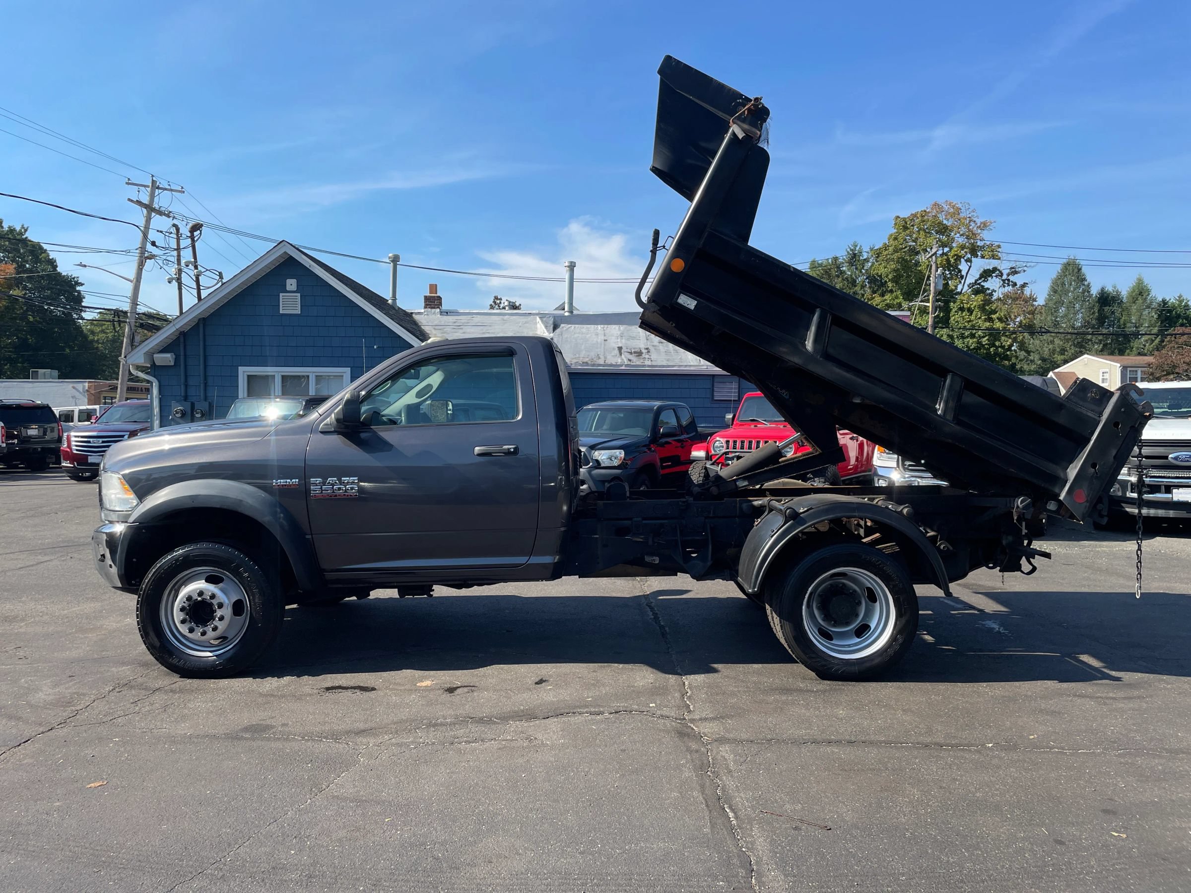 Used 2016 RAM 5500 Tradesman w/ Power & Remote Entry Group AWD/4WD image 2