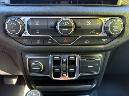 New 2025 Jeep Wrangler Unlimited Sport image 25