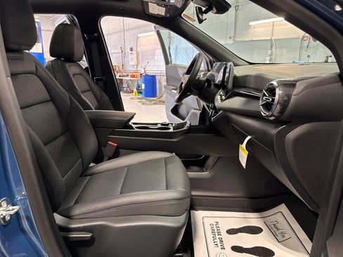 New 2026 Chevrolet Equinox LT w/ Convenience Package II AWD/4WD image 28