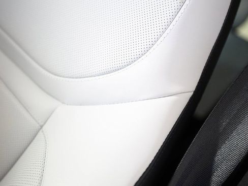 Used 2025 Land Rover Range Rover Sport Dynamic SE image 39