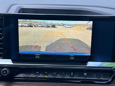 Used 2025 Chevrolet Silverado 1500 LT image 25