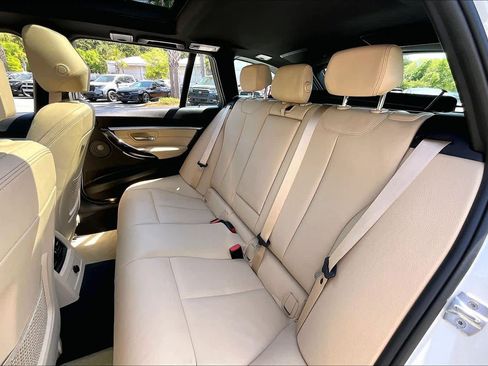Used 2019 BMW 330i xDrive Wagon w/ Premium Package image 20