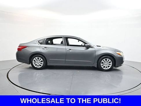 Used 2016 Nissan Altima 2.5 S w/ Power Driver Seat Package FWD image 8