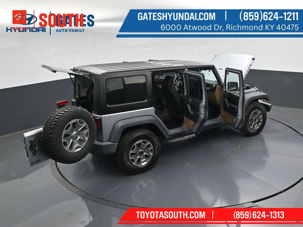 Used 2015 Jeep Wrangler Unlimited Rubicon w/ Max Tow Package AWD/4WD image 43