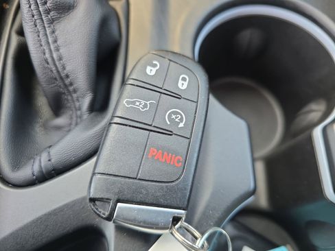 Used 2024 Dodge Durango GT AWD/4WD image 38